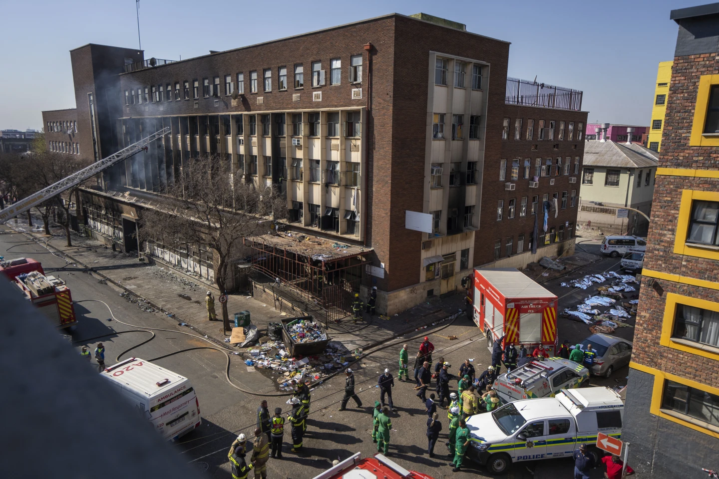 Joburg fire: Fears of arrest, deportation and xenophobia prevent some foreigners from going to shelters