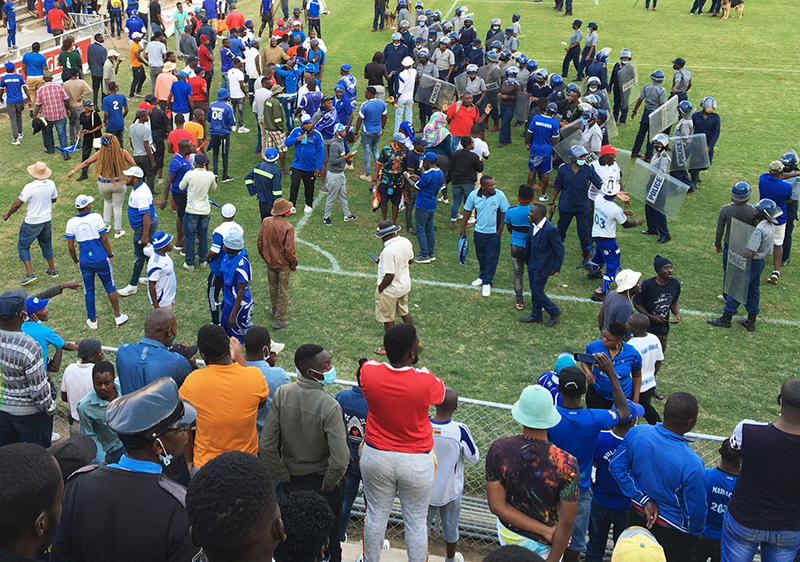 Pitch invasion and cop clashes mar Boss-DeMbare match; Govt vows arrests