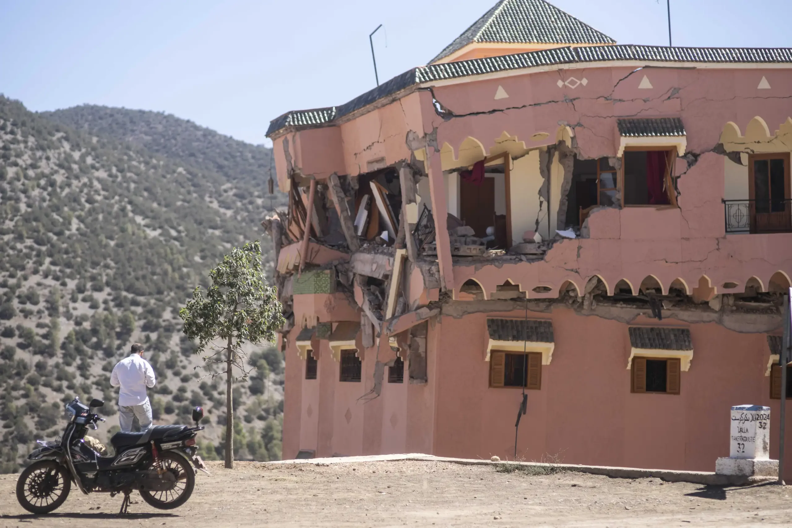 Moroccans sleep in the streets for 3rd night following an earthquake that took more than 2,100 lives