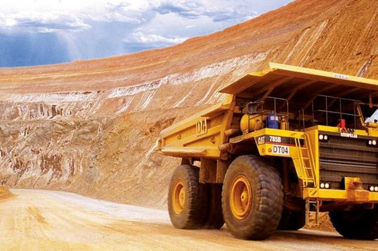 Zimbabwe gold output declines 15% amid electricity, forex shortages