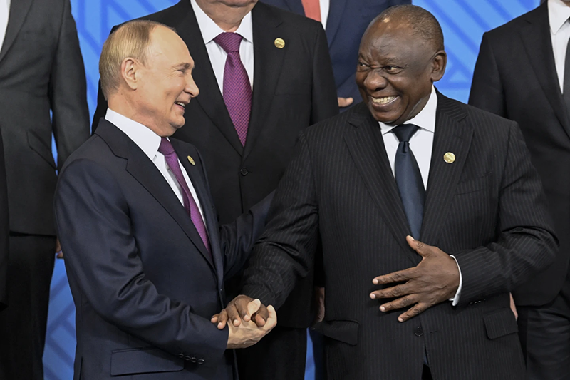 Russia president Vladimir Putin and South African counterpart Cyril Ramaphosa