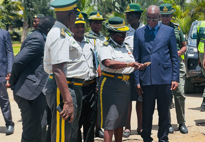 Zimbabwe frees nearly 4,000 inmates under presidential amnesty