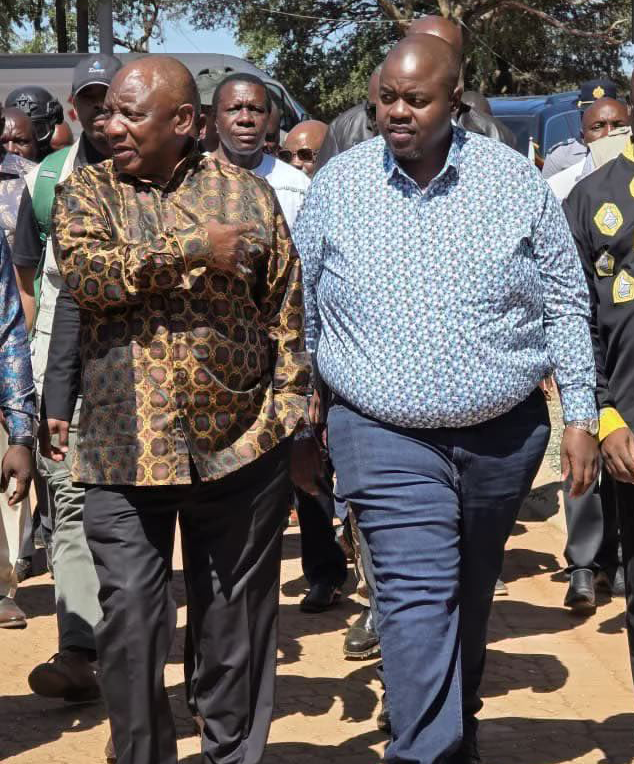 South Africa president Cyril Ramaphosa with Wicknell Chivayo on Sunday 